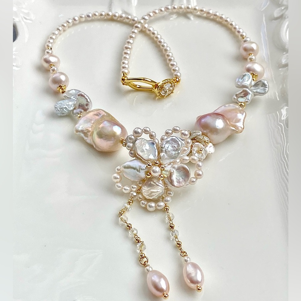 N287-Handmade Flower Petal Pearl And Sakura Pink Flameball Pearl Necklace